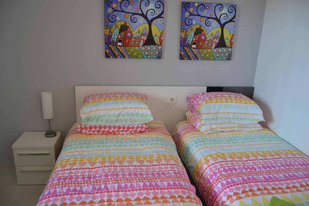 Residencial Sabrina Apartment โอริอุเอลา ห้อง รูปภาพ